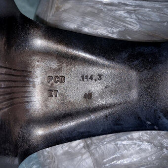 Hliníkové disky 5x114,3 R19 8J ET40 - 7