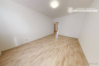 Byt 2+1 s loggiou (56 m2), sídl. Západ I. Sp. Nová Ves - 7