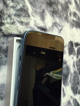 iPhone 13 128gb 89% bez skrabancov s prislusenstvom - 7