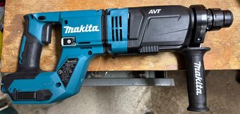 Predám nové vŕtacie kladivo Makita HR007G - 7