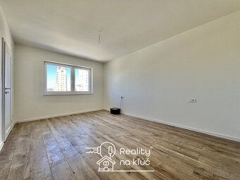 Na prenájom moderný, zrekonštruovaný 2-izbový byt s balkónom - 7