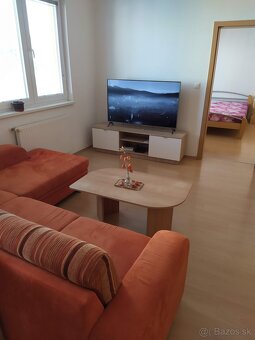 Dám do prenájmu 2,5 izbový byt s dvomi balkónmi - 7