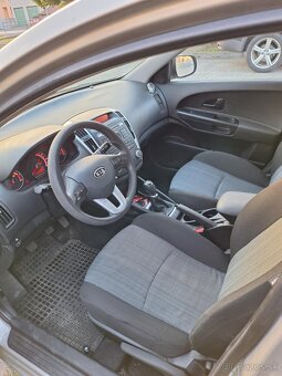 Kia Ceed 2011 - 7