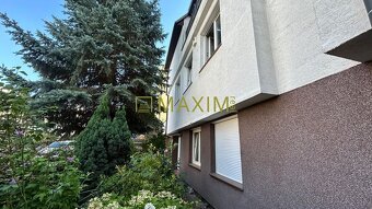 TOP- Exkluzívne: 12-izbový slnečný RD v Karlovej Vsi pod les - 7