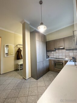 Priestranný dom s možnosťou dvojgeneračného bývania, Budimír - 7