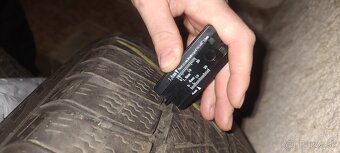 Predám alu disky dotz 245/45 r19 zimne Pirelli - 7