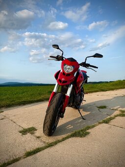 Ducati Hypermotard 796 - 7