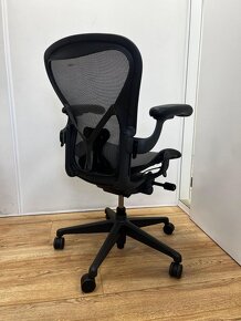 Kancelárska stolička Herman Miller Aeron Remastered Full Opt - 7