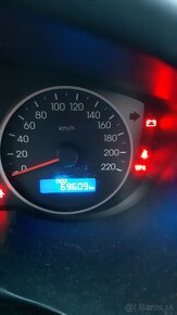 Hyundai i20, r.v. 2012, 69tisíc km, garážované, 1. majiteľka - 7