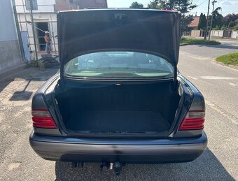 Mercedes-Benz E-Class W210 E200 CDI (1998) – Automat - 7