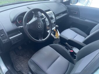 Mazda 5 - 7