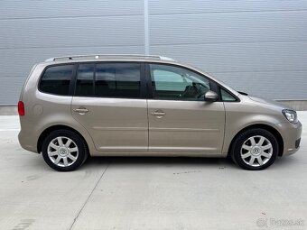 Volkswagen Touran 1.6TDI Highline Panorama 7-miestne - 7