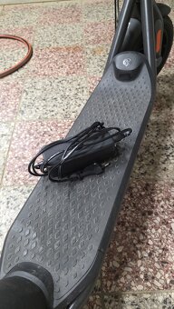 Ninebot Kickscooter F2 - 7