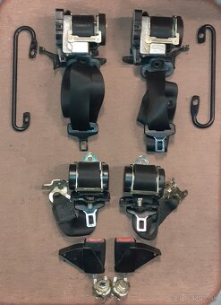 Predám diely na Mercedes CLK W208 - 7