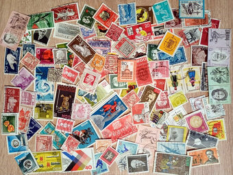 Predám balík poštových známok 1000 ks. č 3 - 7