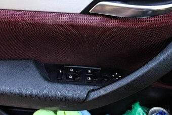 BMW X1 xDrive 23d A/T 150KW - 7