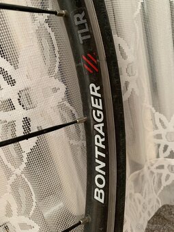 TREK EMONDA S5 ČIERNO ČERVENÁ 58cm Karbon 2017 - 7
