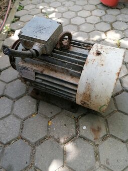 Elektromotor a pílové kotúče - 7