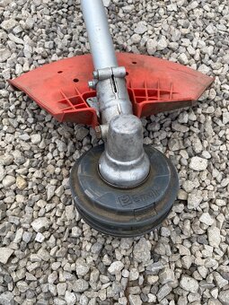 Predám krovinorez Oleo-Mac SPARTA 381 T – 1,3 kW 36,2 cm³ - 7
