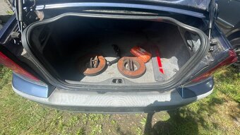 Volvo S60 2.4 - 7