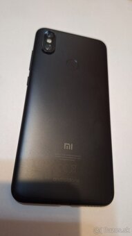 Xiaomi Mi A2 lite dual sim 4/64GB čierny - 7