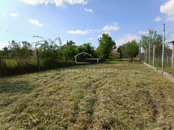 Slnečný pozemok s domom na predaj, Nová Stráž - 7