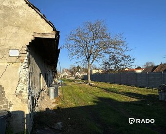 RADO | Na predaj starý dom a STAVEBNÝ POZEMOK až 1112 m2, Le - 7