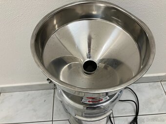 Elektrický mlynček na orieškové maslo - 7