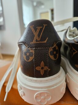 Set LV kabelka plus tenisky LV 38. - 7