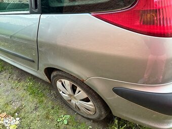 Predám Peugeot 206 SW 2,0 HDI - 7
