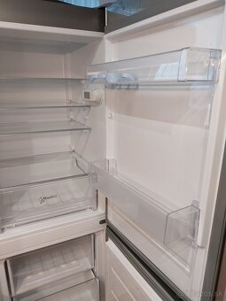 Chladnička s mrazničkou - 7