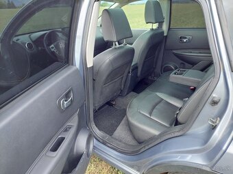Predám Nissan Qashqai 2,0 benzín 4x4 TECNA - 7