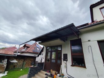 Vchodovy prístrešok. - 7