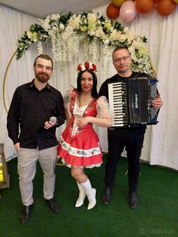 Harmonikár, akordeonista, živá hudba - 7
