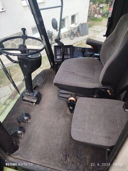 Predám kombajn Claas dominator 108 VX - 7