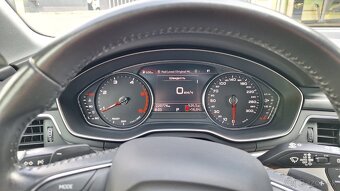 AUDI A4B9 - 7