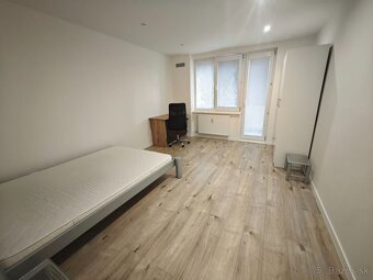 3izb.byt na prenájom s loggiou, rekonštruovaný pri centre - 7