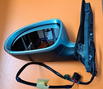 DVERE - VW GOLF 5 PLUS, GOLF 6 PLUS - 7