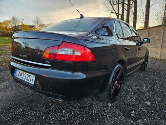Škoda Superb 3.6 V6 4x4 191kw Elegance - 7