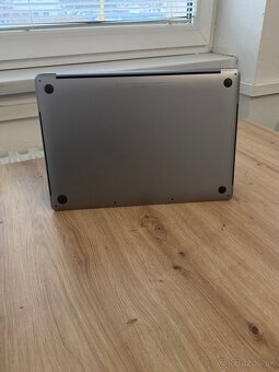 Dobrý deň Ponúkam na predaj MacBook PRO 15 2017 512GB SSD - 7