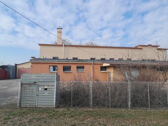 Predaj viacúčelová budova Čakajovce Nitra - 7
