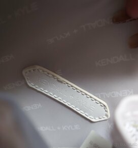 Elegantný ruksak Kendall + Kylie - 7