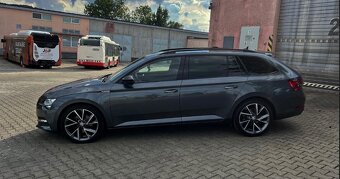 Škoda Superb Combi 2.0 TDI Sportline 4x4 - 7