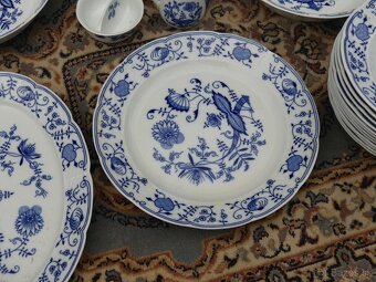 porcelánový jedálenský servis – modrý cibulák Česká rep. - 7