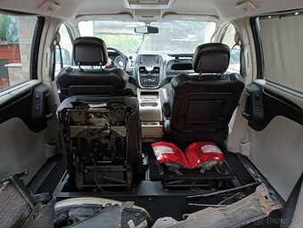 Chrysler Voyager 2.8crdi,r.v.2012 - 7