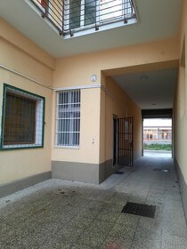 Prenajom obchodného priestoru s parkovanim v centre Trencina - 7