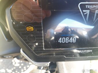 Triumph street triple - 7