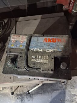 Predam autobateriu 60 ah - 7