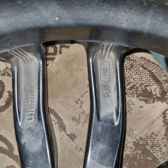 Hliníkové disky 5x112 R18 8J ET40 - 7