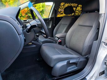 Volkswagen Golf 5 1.4 benzín NOVÁ STK/EK len 122 000 km - 7